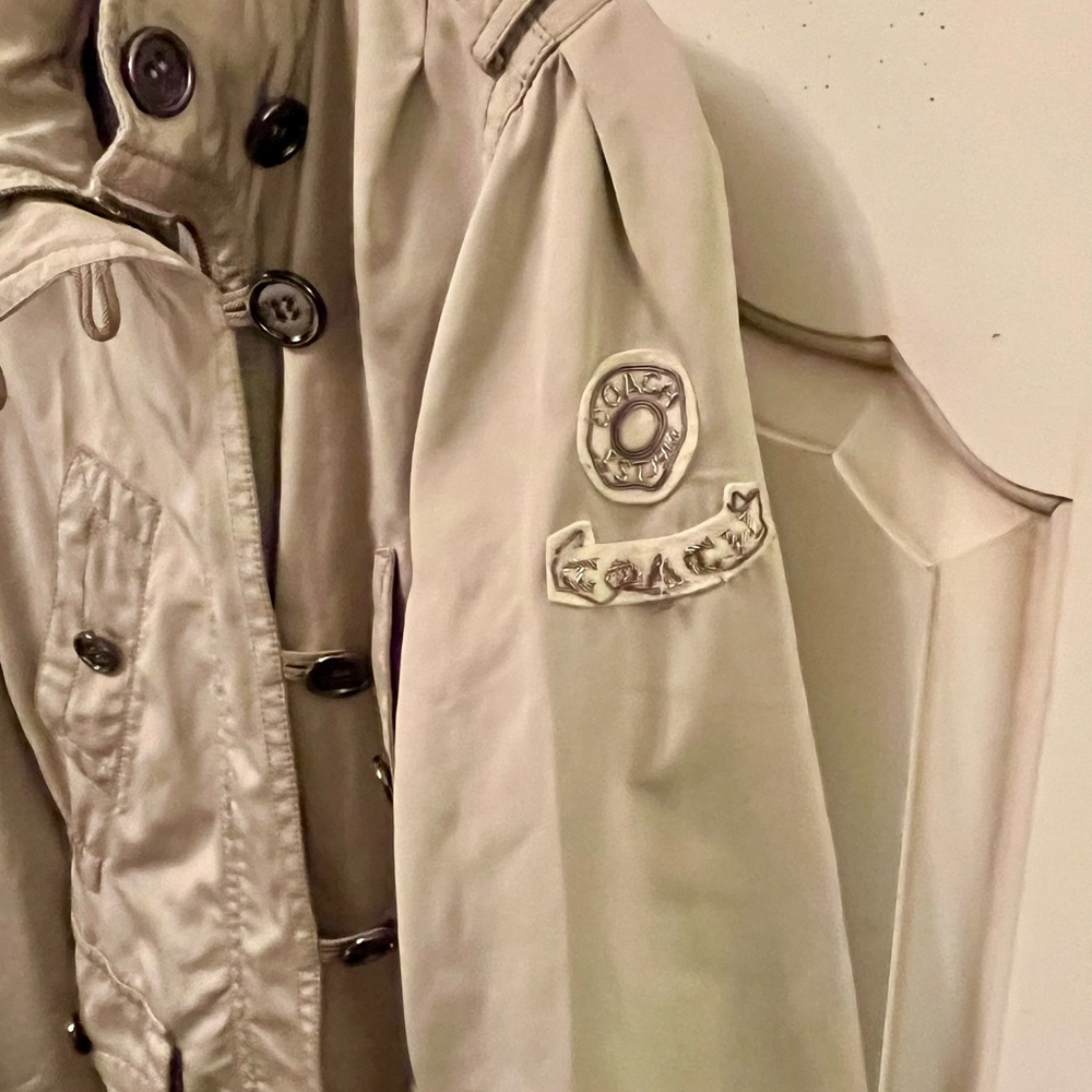 Coach Jacket - Picture 3 of 6